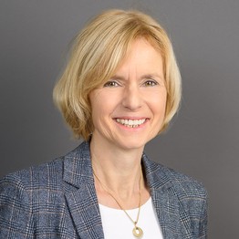 Porträt Saskia Schöfer