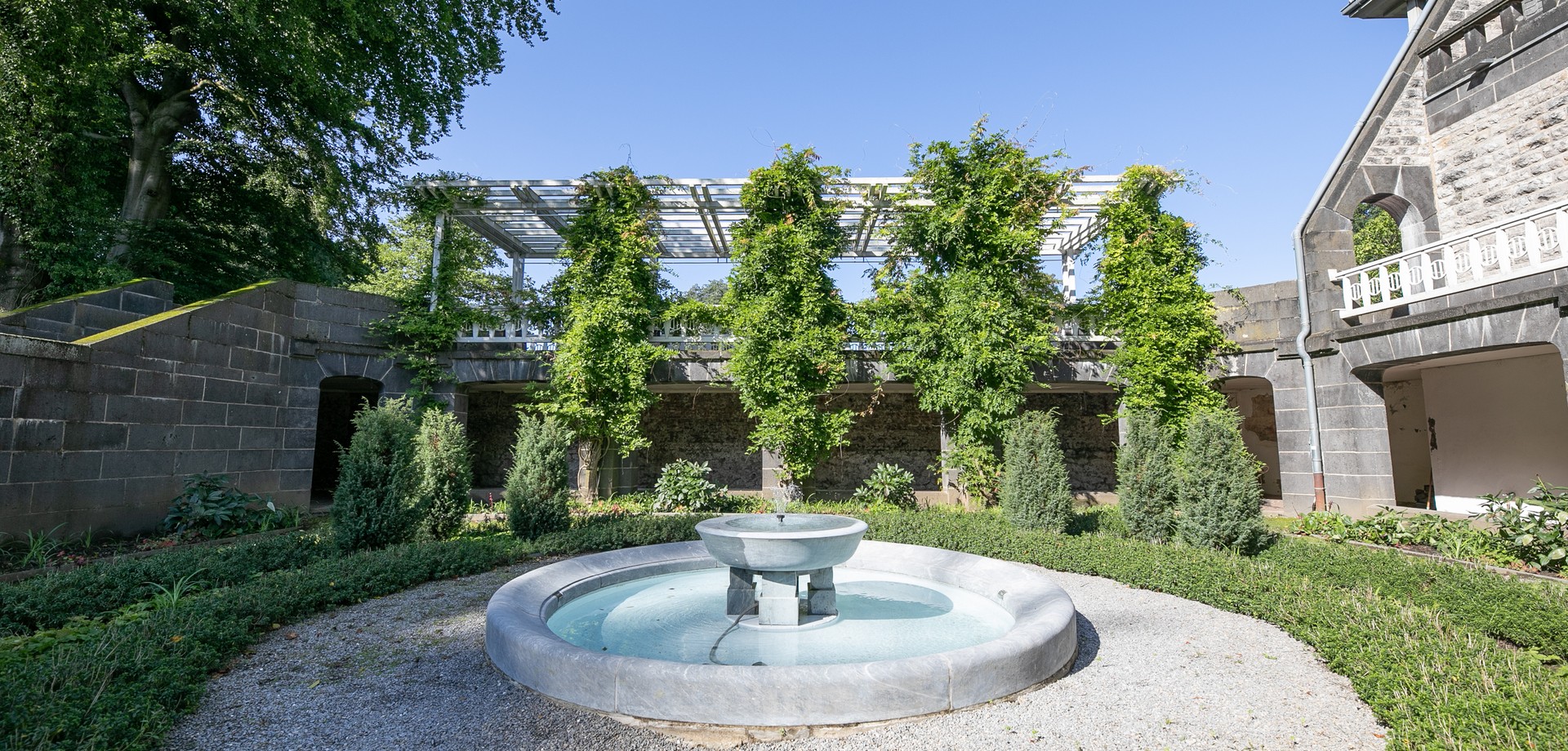 Brunnen in der Gartenanlage Hohenhof in Hagen